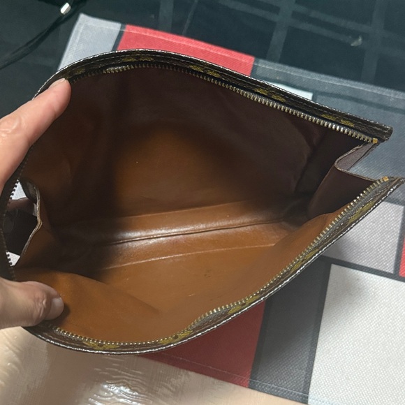 Authentic Vintage Louis Vuitton Monogram Canvas Pouch in Brown and Gold Print - Picture 8 of 11